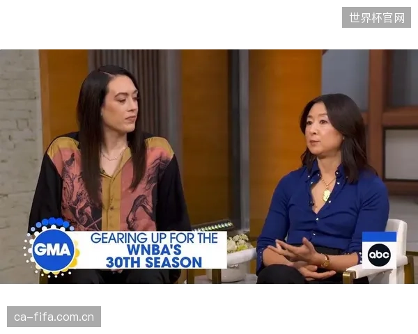 布里安娜·斯图尔特通过策应和篮板串联起纽约自由人的攻防。 布里安娜·斯图尔特通过策应和篮板串联起纽约自由人的攻防。